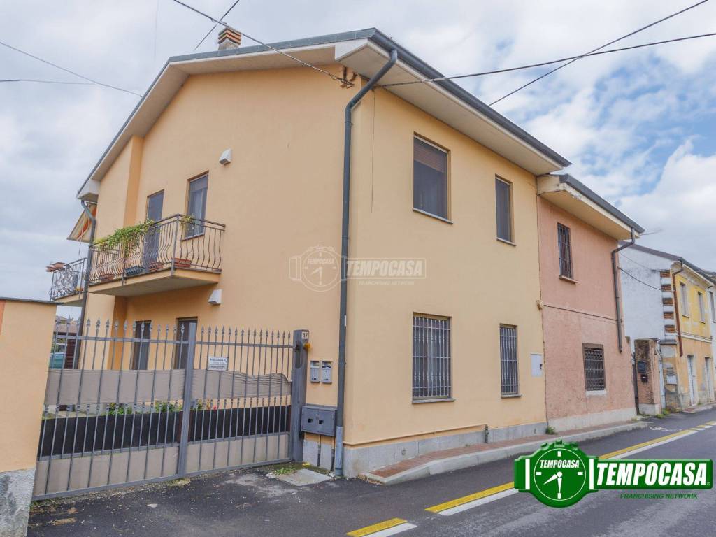 casa indipendente in vendita a Vidigulfo
