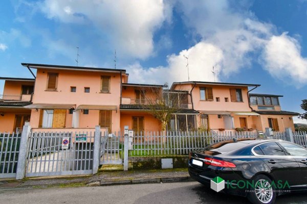 casa indipendente in vendita a Vidigulfo