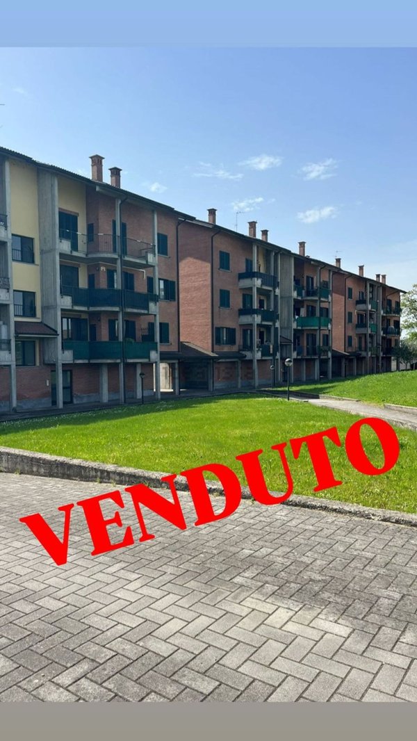 appartamento in vendita a Vidigulfo in zona Cavagnera
