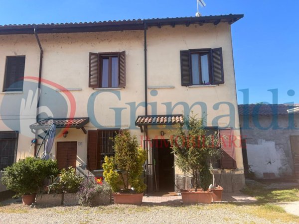 appartamento in vendita a Vidigulfo in zona Cavagnera