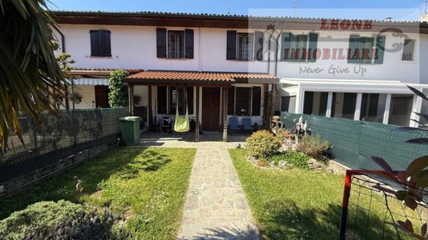casa indipendente in vendita a Vidigulfo in zona Cavagnera
