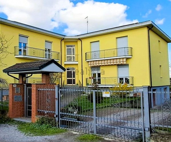 appartamento in vendita a Vidigulfo in zona Cavagnera