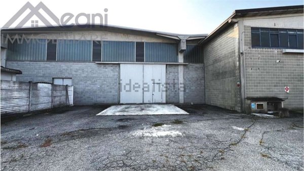 capannone in vendita a Vidigulfo