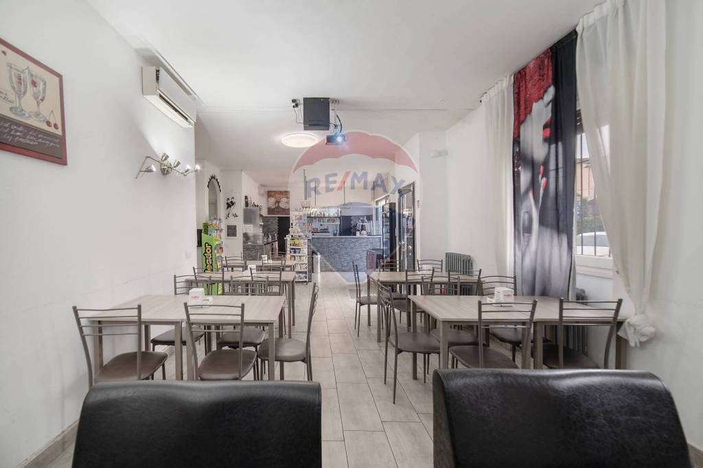 negozio in vendita a Vidigulfo