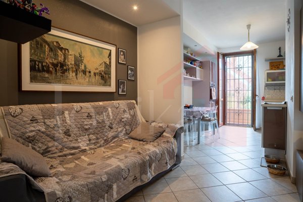 appartamento in vendita a Vidigulfo in zona Mandrino