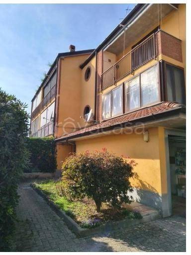 appartamento in vendita a Vidigulfo in zona Vairano