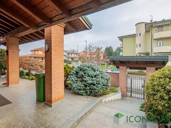 casa indipendente in vendita a Vidigulfo