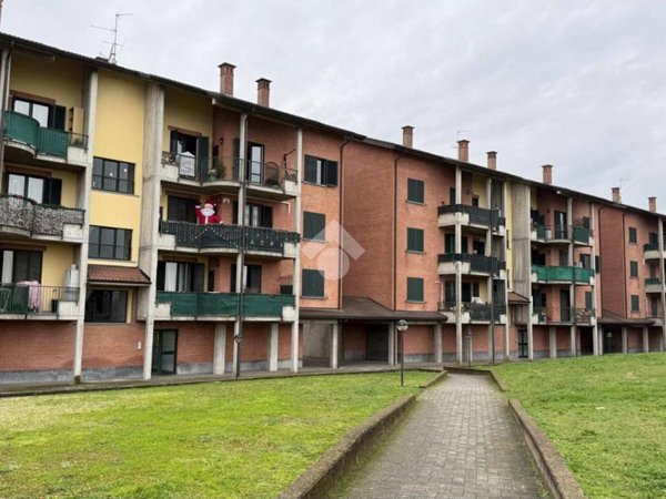 appartamento in vendita a Vidigulfo in zona Cavagnera