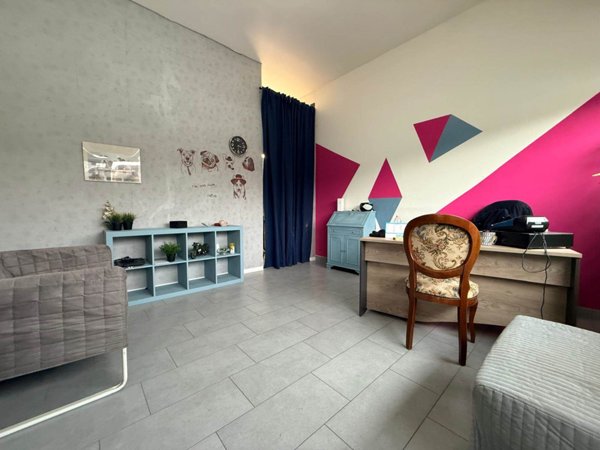 negozio in vendita a Vidigulfo