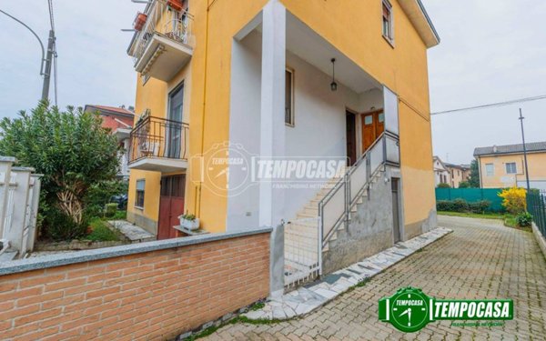 casa indipendente in vendita a Vidigulfo in zona Mandrino