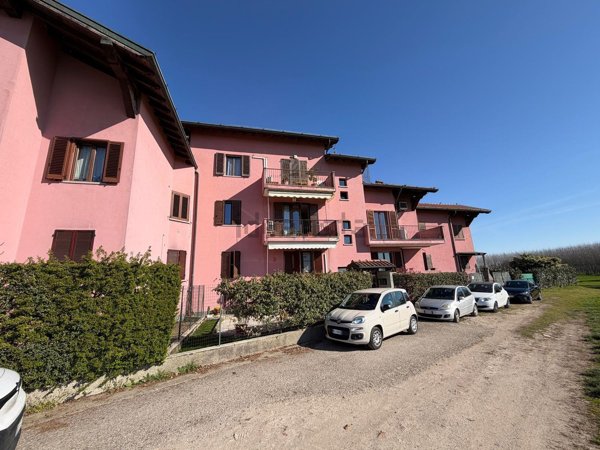 appartamento in vendita a Vidigulfo in zona Cavagnera