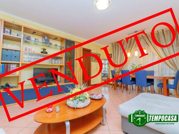 appartamento in vendita a Vidigulfo in zona Mandrino