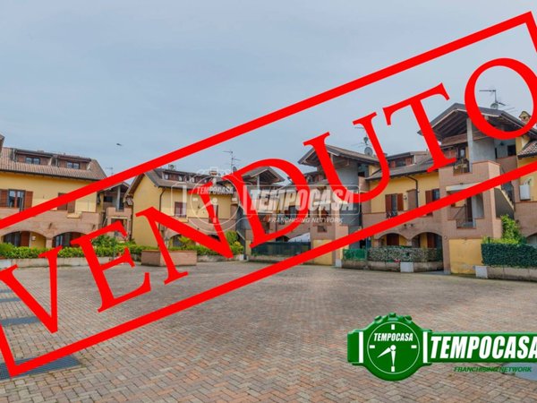 appartamento in vendita a Vidigulfo in zona Mandrino