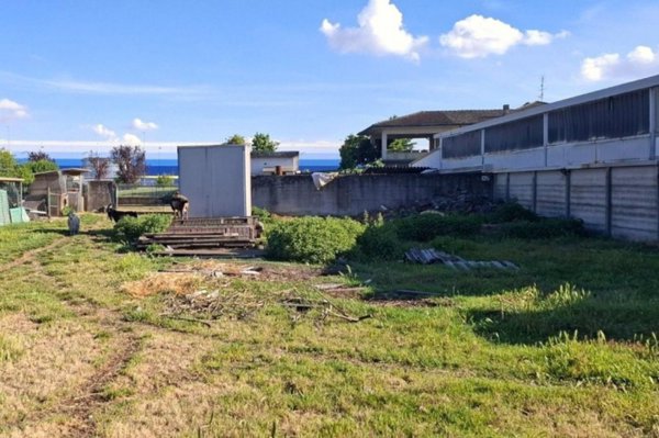 terreno edificabile in vendita a Vidigulfo in zona Mandrino