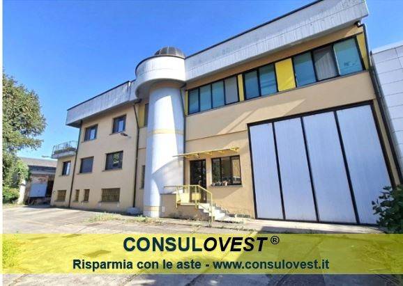 locale commerciale in vendita a Vidigulfo in zona Mandrino