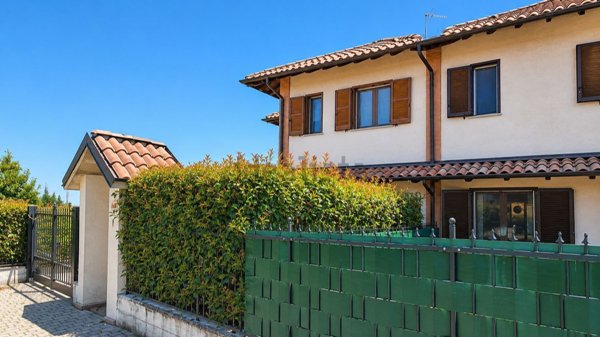 casa indipendente in vendita a Vidigulfo in zona Cavagnera