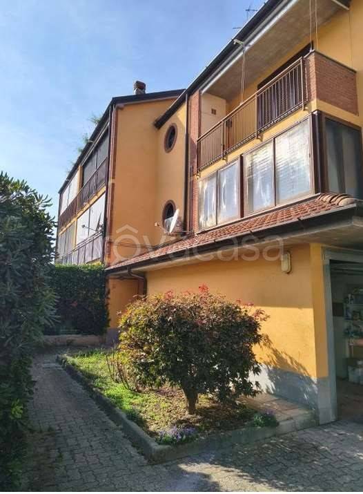 appartamento in vendita a Vidigulfo in zona Vairano
