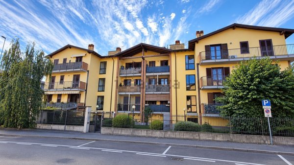 appartamento in vendita a Vidigulfo in zona Mandrino