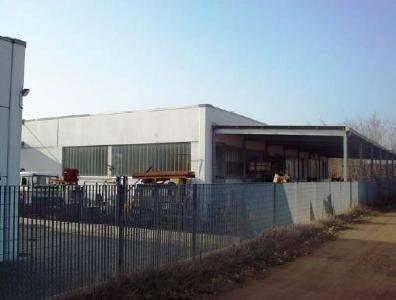 locale commerciale in vendita a Vigevano