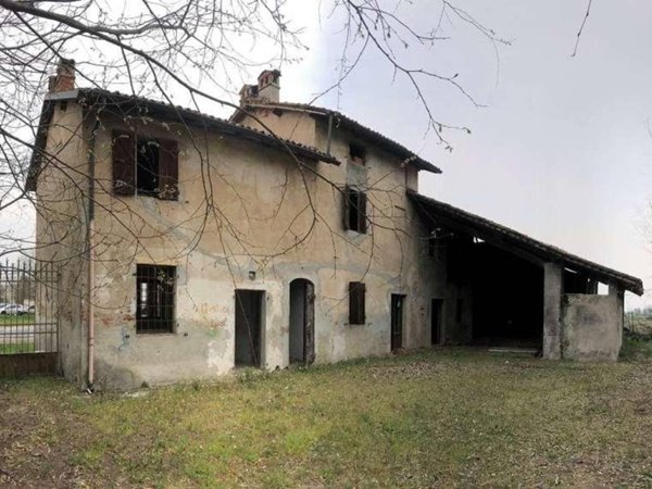casa indipendente in vendita a Vigevano