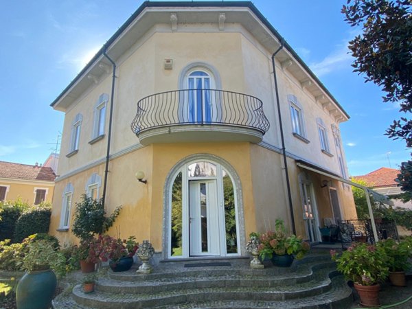 villa in vendita a Vigevano