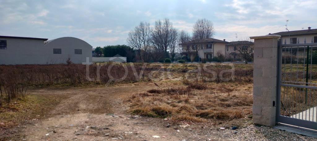 terreno edificabile in vendita a Vigevano