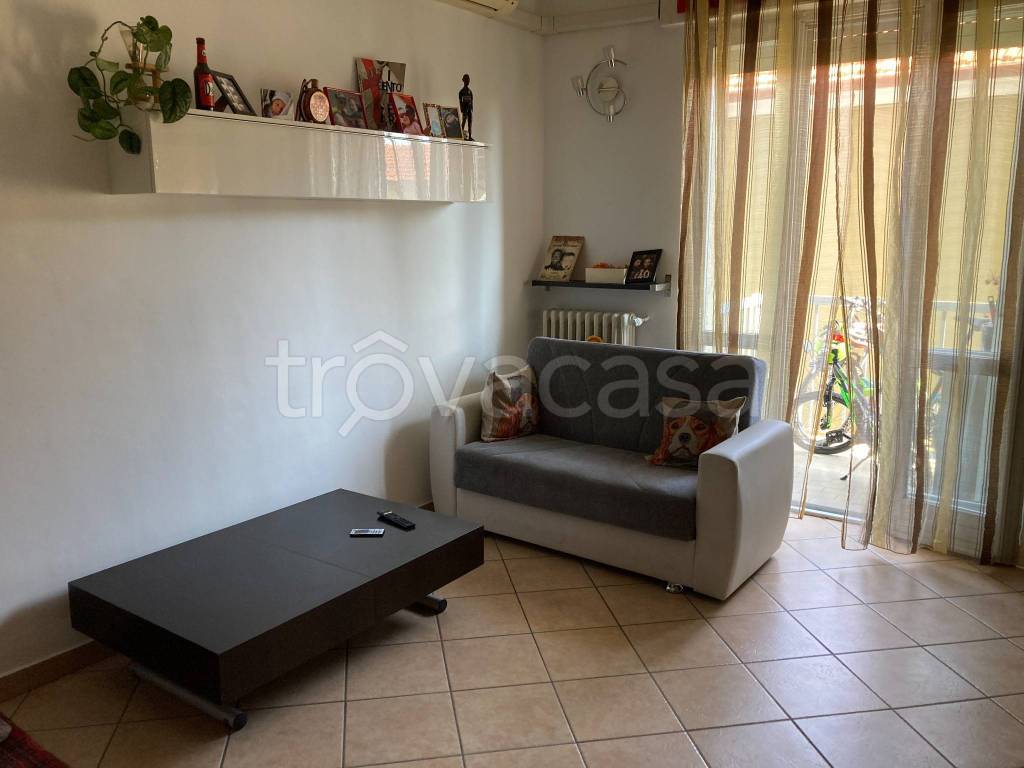 appartamento in vendita a Vigevano in zona Fogliano