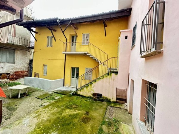 intera palazzina in vendita a Vigevano