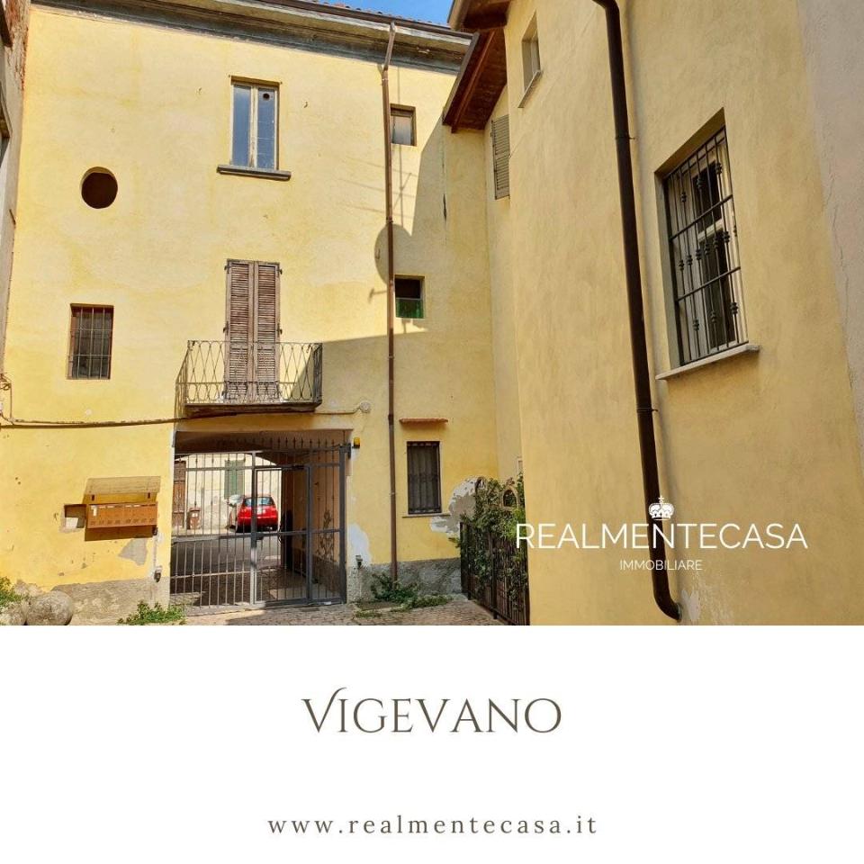 casa indipendente in vendita a Vigevano