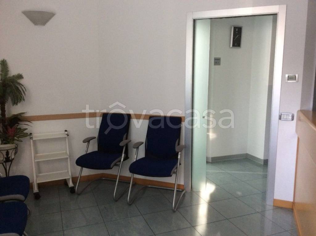 ufficio in vendita a Vigevano