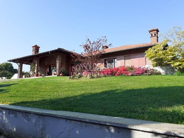 casa indipendente in vendita a Vigevano in zona Morsella