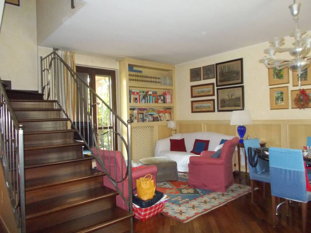 casa indipendente in vendita a Vigevano
