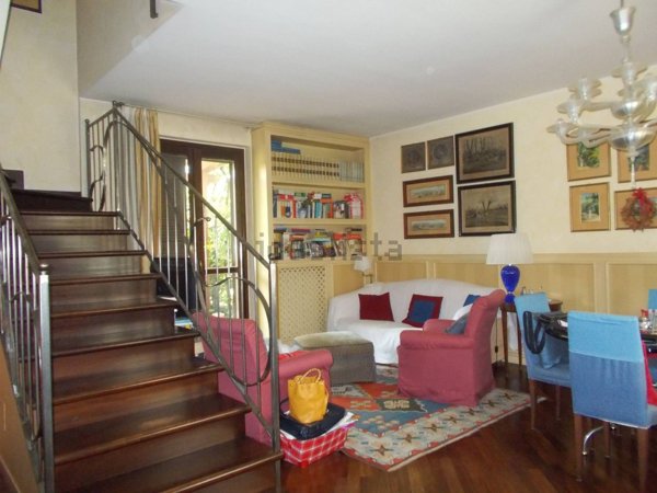 casa indipendente in vendita a Vigevano