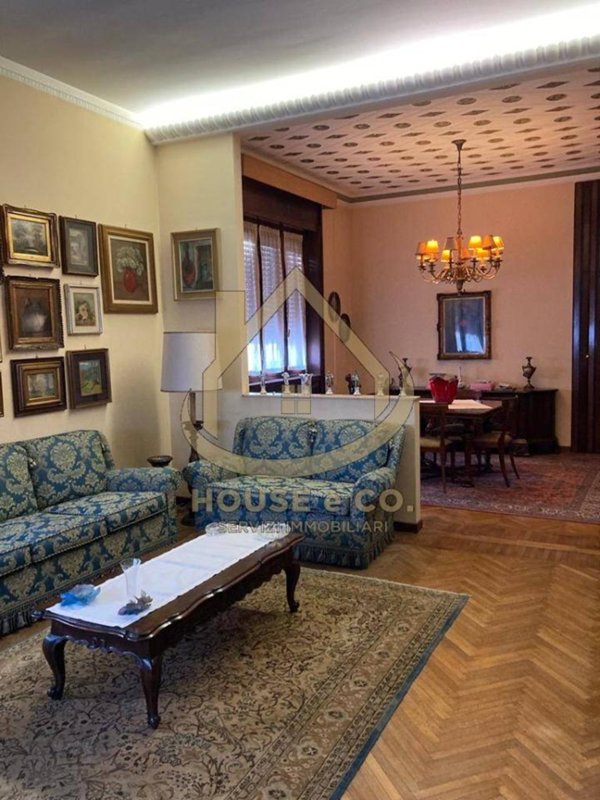 casa indipendente in vendita a Vigevano