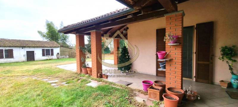casa indipendente in vendita a Vigevano