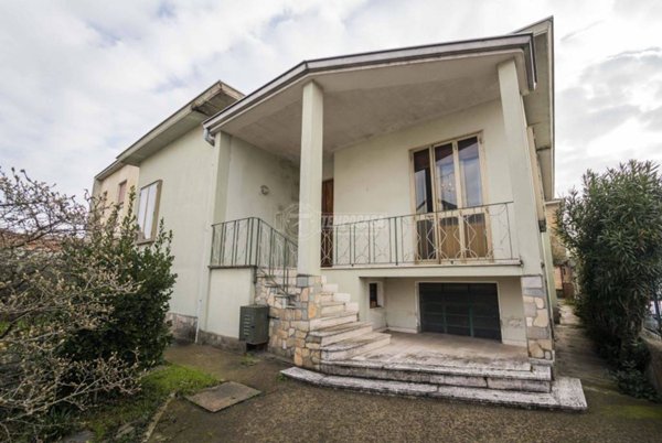 casa indipendente in vendita a Vigevano