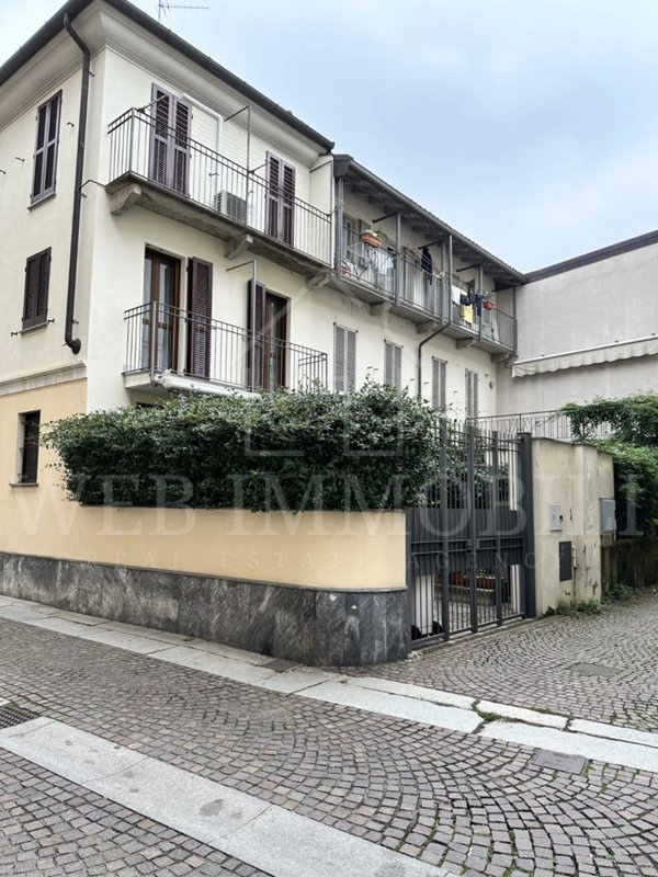 casa indipendente in vendita a Vigevano