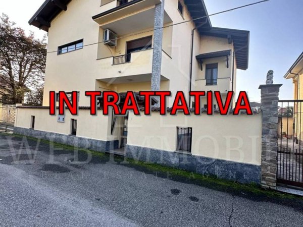 casa indipendente in vendita a Vigevano