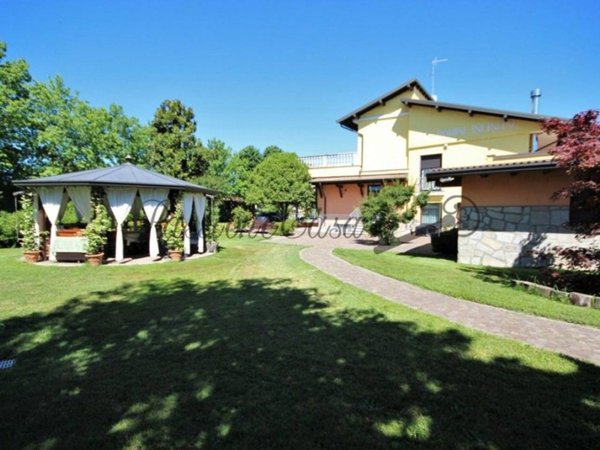 casa indipendente in vendita a Vigevano