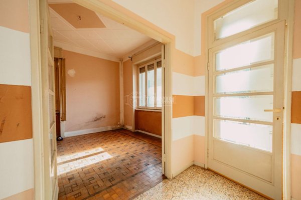 casa indipendente in vendita a Vigevano