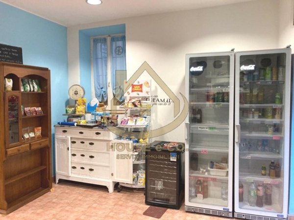 negozio in vendita a Vigevano