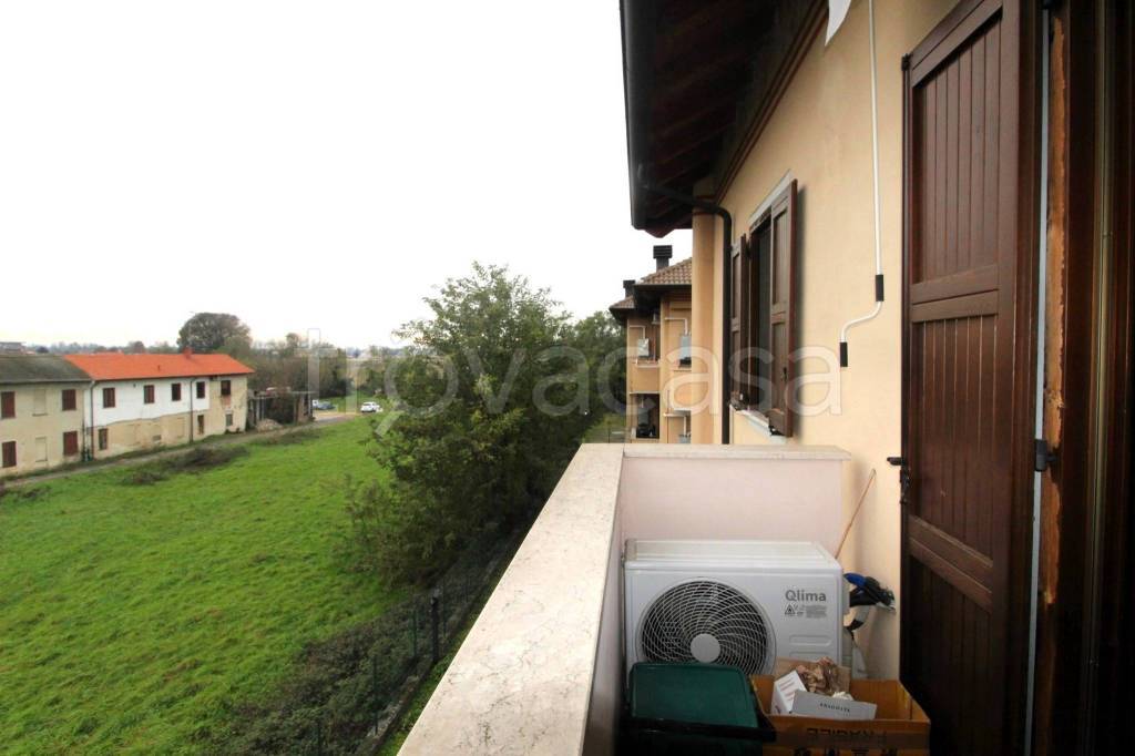 appartamento in vendita a Vigevano in zona Piccolini