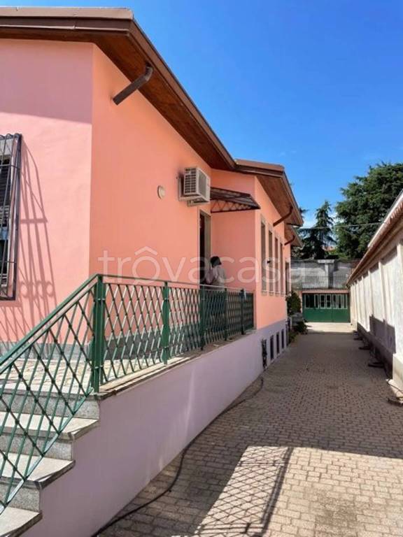 casa indipendente in vendita a Vigevano