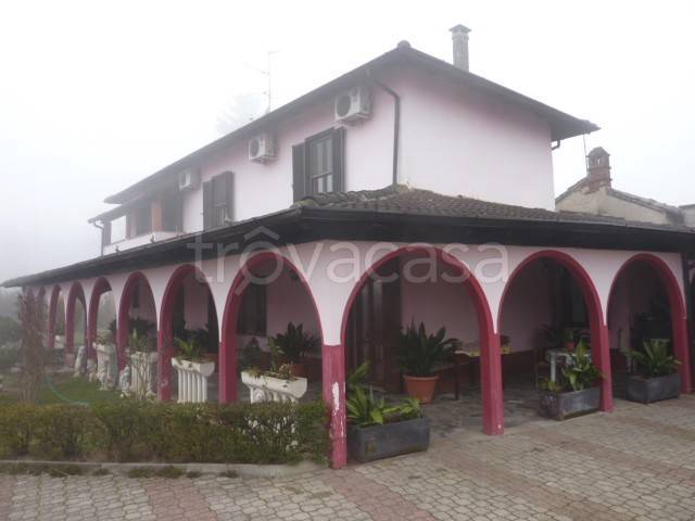 casa indipendente in vendita a Vigevano