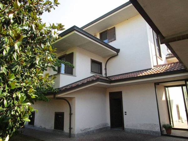 casa indipendente in vendita a Vigevano
