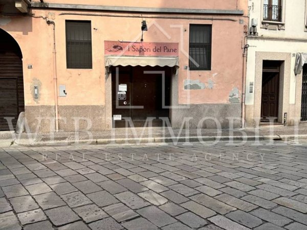 negozio in vendita a Vigevano