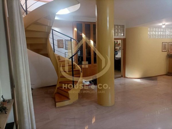 casa indipendente in vendita a Vigevano