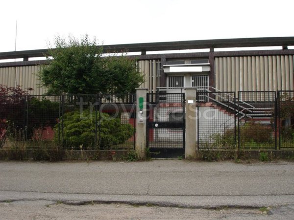 capannone in vendita a Vigevano