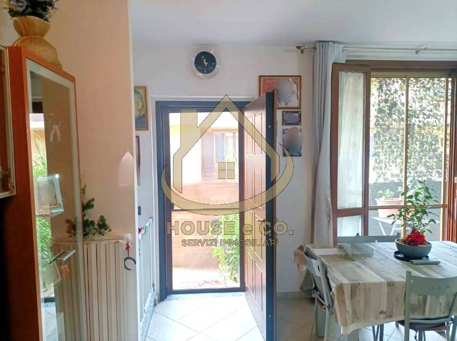 casa indipendente in vendita a Vigevano