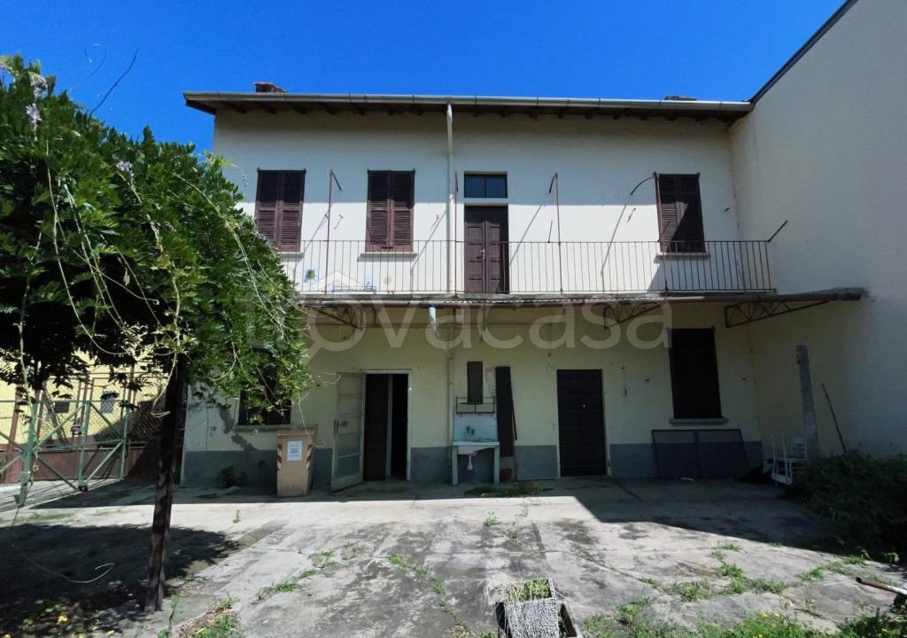 casa indipendente in vendita a Vigevano